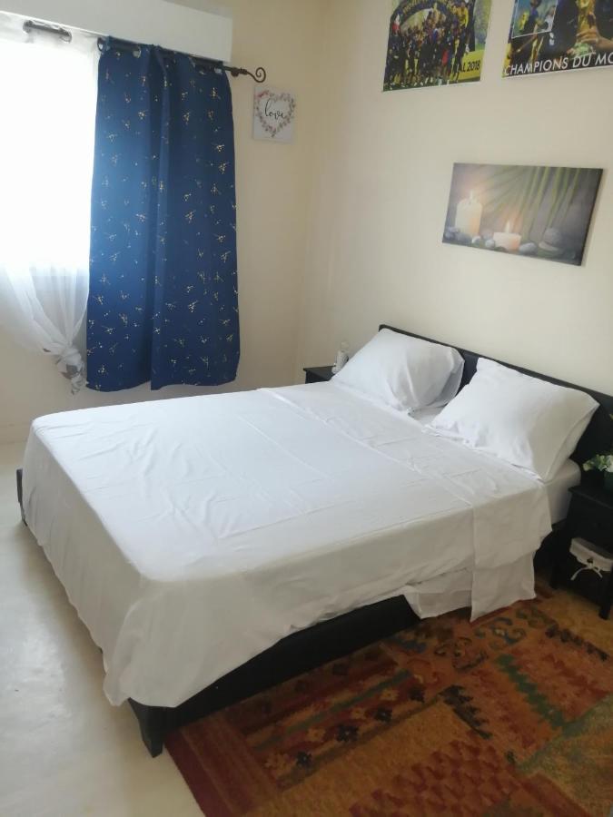 Chambre Dans Appartement A Niort Exterior foto