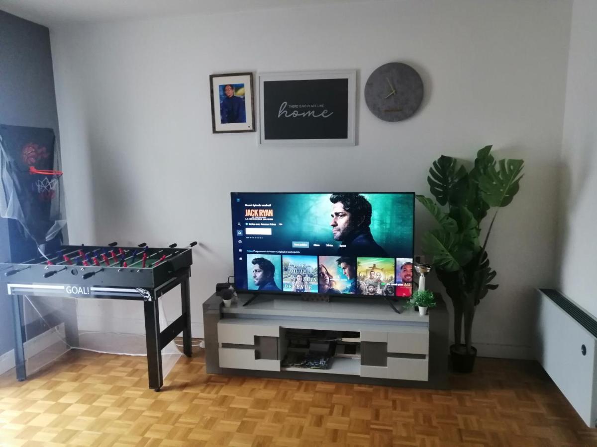 Chambre Dans Appartement A Niort Exterior foto