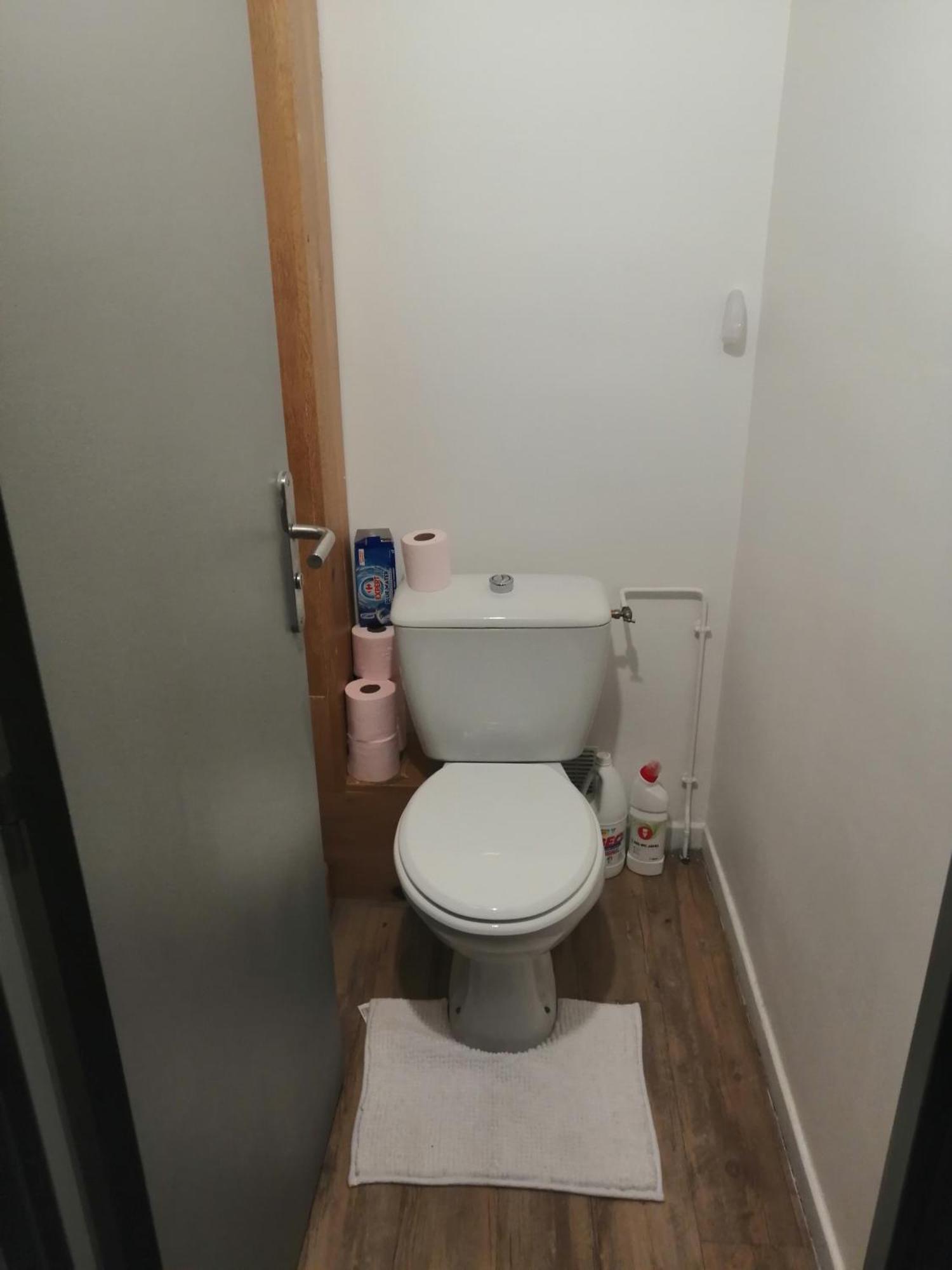 Chambre Dans Appartement A Niort Exterior foto