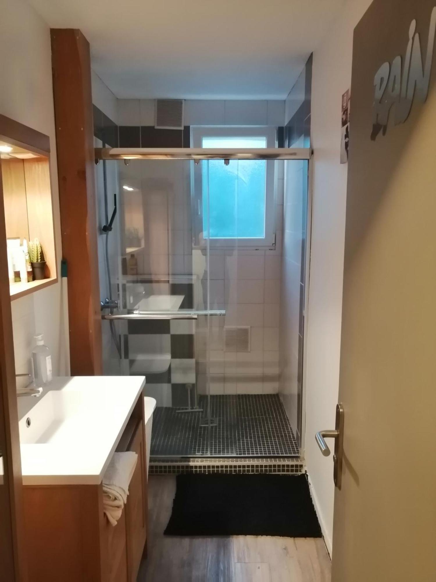 Chambre Dans Appartement A Niort Exterior foto