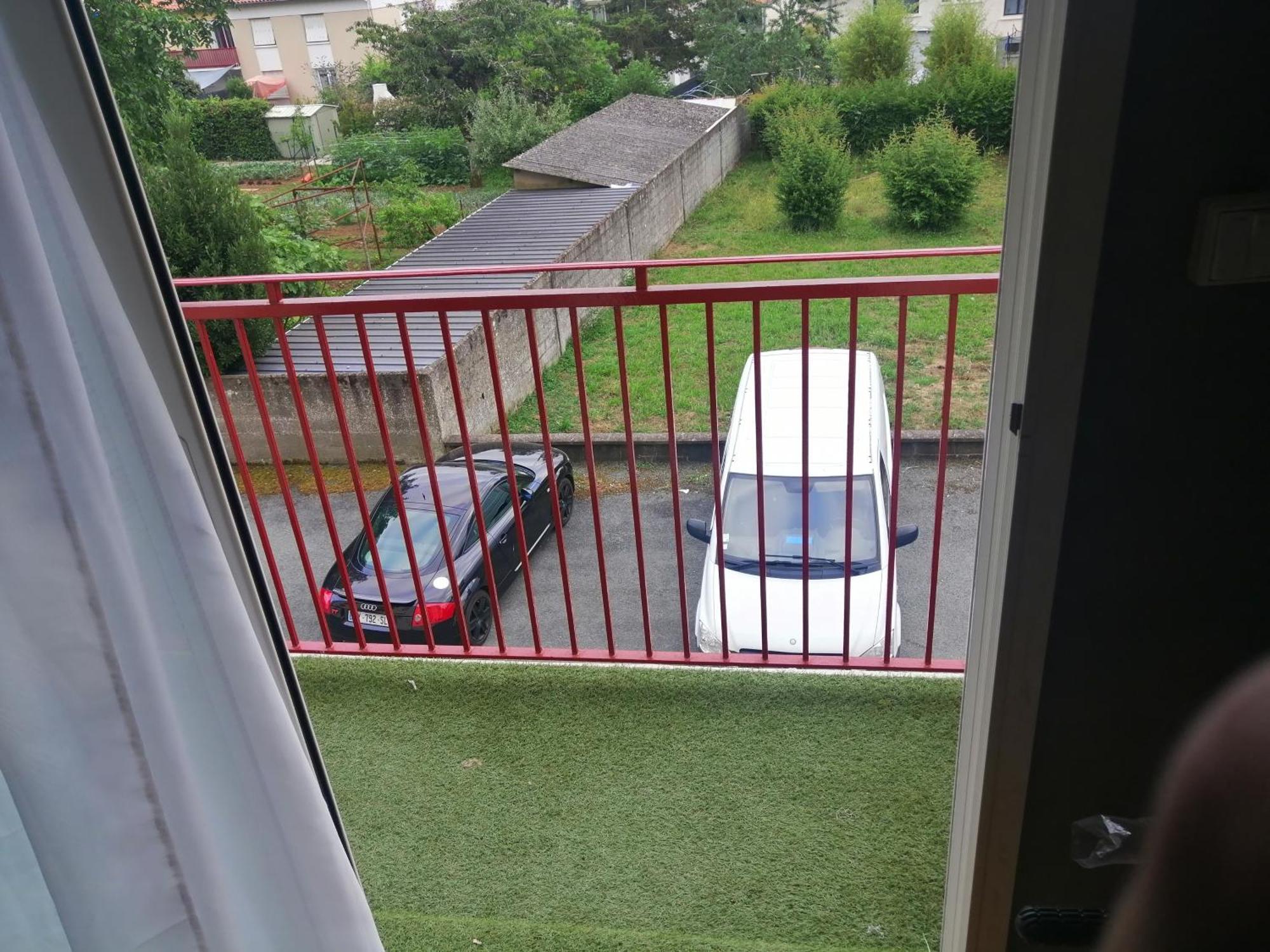 Chambre Dans Appartement A Niort Exterior foto